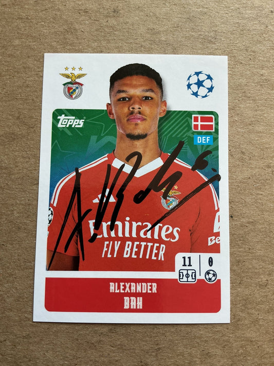 Alexander Bah, Denmark 🇩🇰 SL Benfica 2024/25 Topps hand signed - Autographs-World