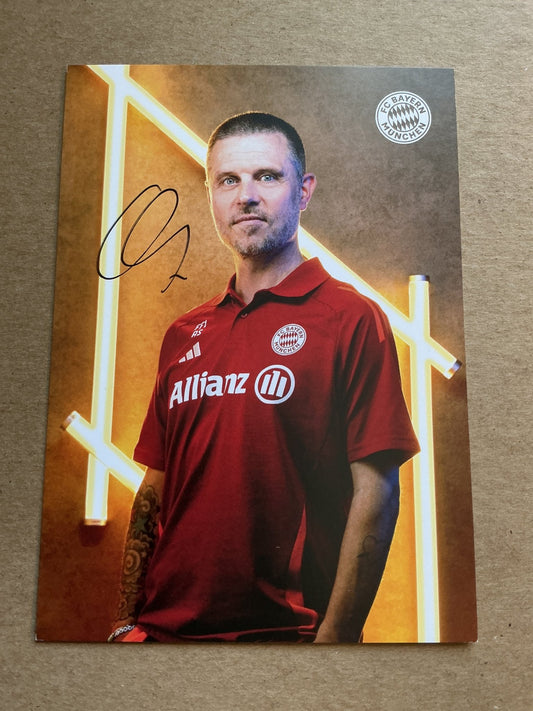 Alexander Straus, Norway 🇳🇴 FC Bayern Munich 2024/25 hand signed - Autographs-World