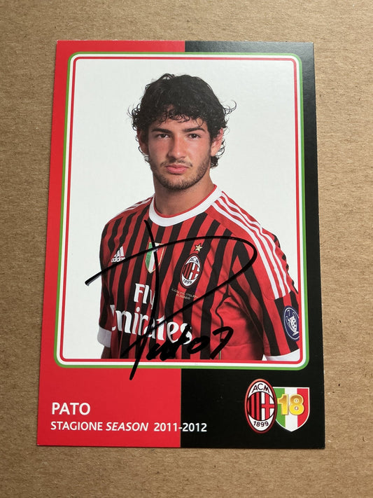 Alexandre Pato, Brazil 🇧🇷 AC Milan 2011/12 hand signed - Autographs-World