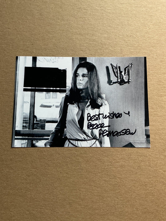 Ali MacGraw, USA 🇺🇸 Actress hand signed - Autographs-World