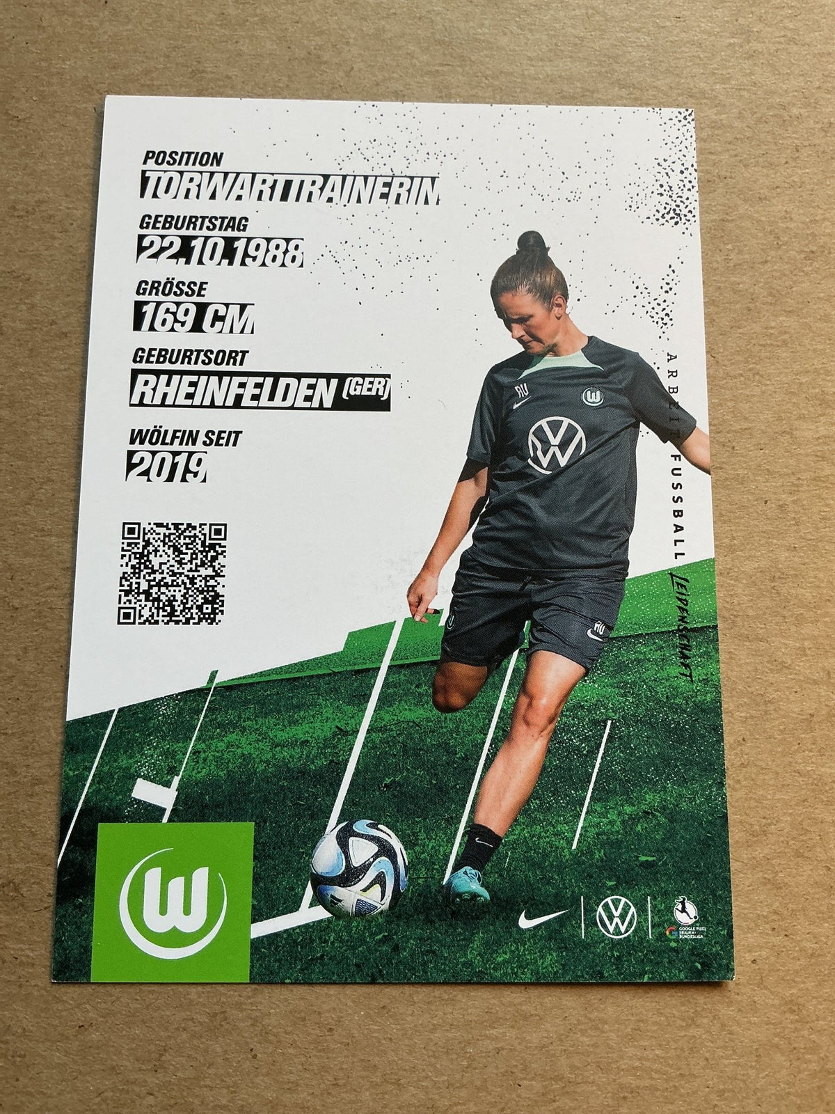 Alisa Vetterlein, Germany 🇩🇪 VfL Wolfsburg 2023/24 hand signed - Autographs-World