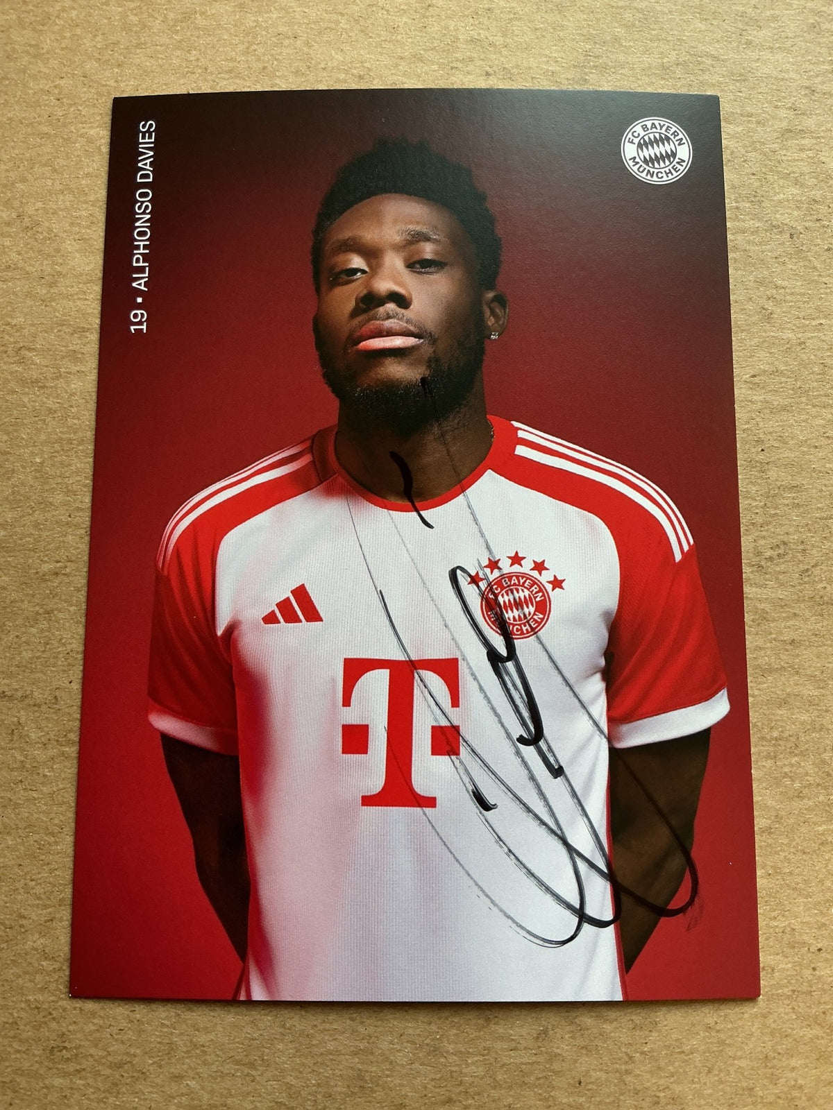 Alphonso Davies, Canada 🇨🇦 FC Bayern München 2023/24 hand signed - Autographs-World