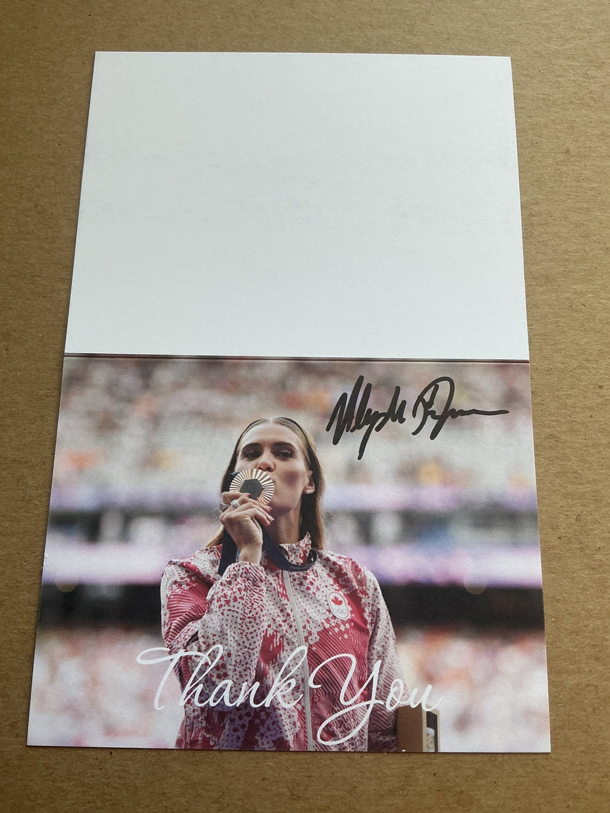 Alysha Newman, Canada 🇨🇦 Athletics Summer Olympics 2024 hand signed - Autographs-World
