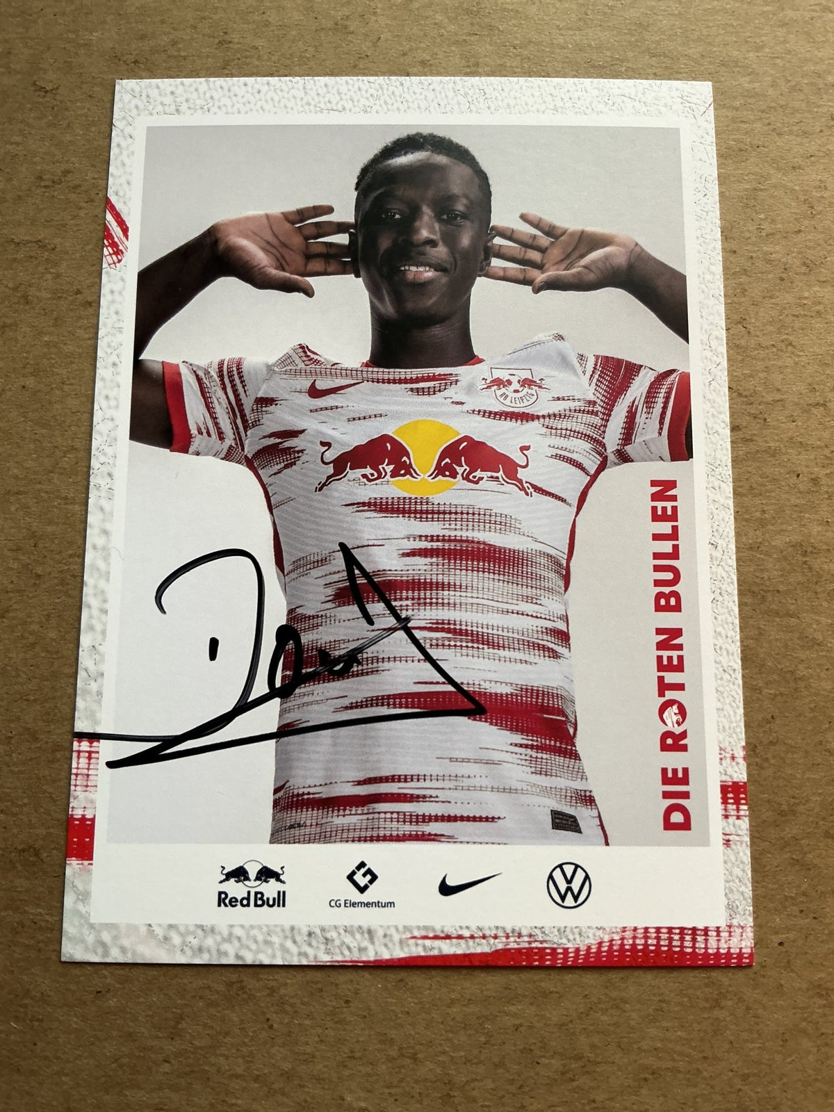 Amadou Haidara, Mali 🇲🇱 RB Leipzig 2021/22 hand signed - Autographs-World