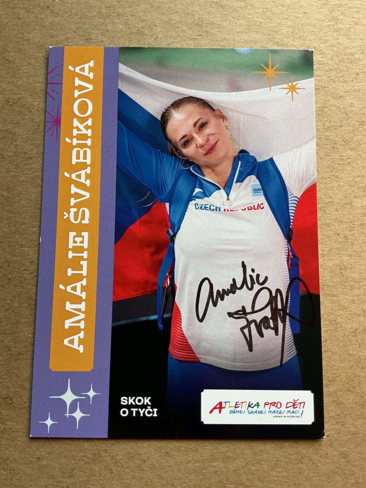 Amálie Švábíková, Czech Republic 🇨🇿 Athletics Summer Olympics 2024 hand signed - Autographs-World