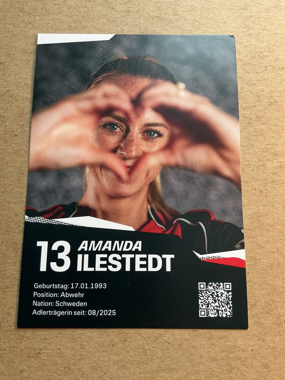 Amanda Ilestedt, Sweden 🇸🇪 Eintracht Frankfurt 2025/26 hand signed - Autographs-World