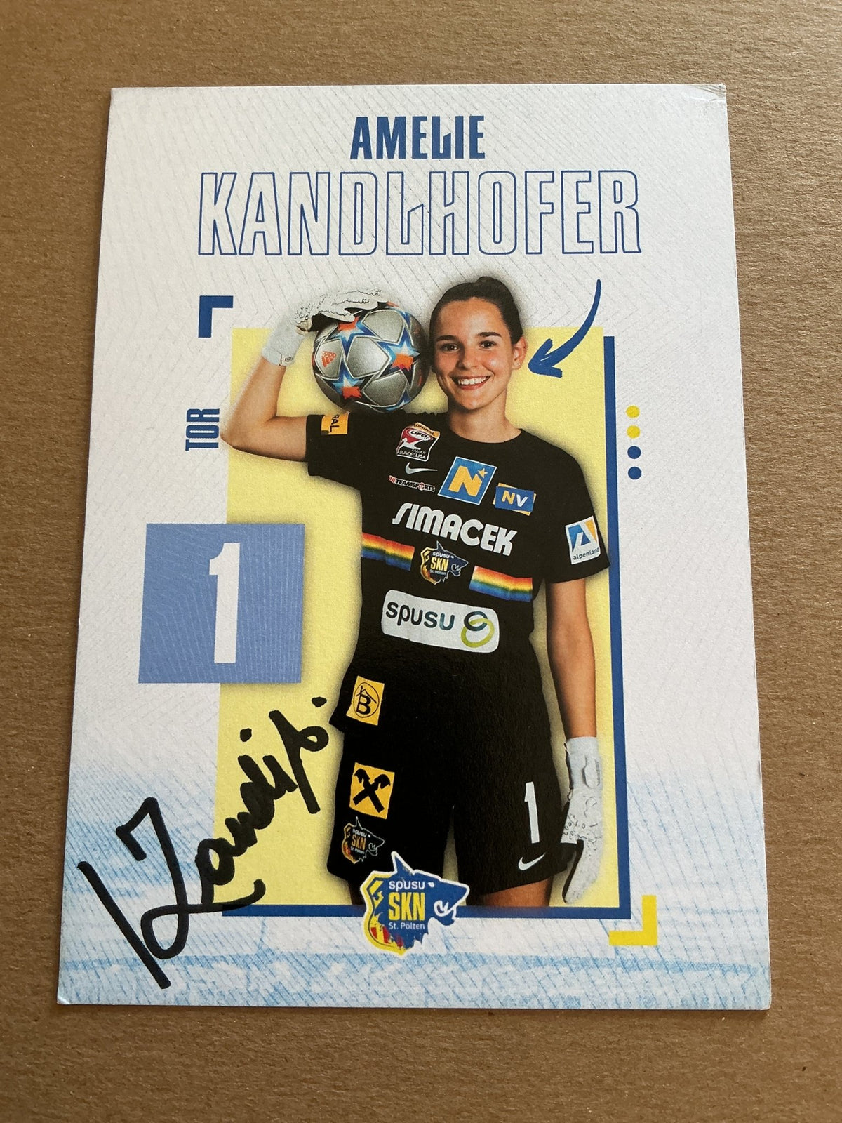 Amelie Kandlhofer, Austria 🇦🇹 SKN St. Pölten 2023/24 hand signed - Autographs-World