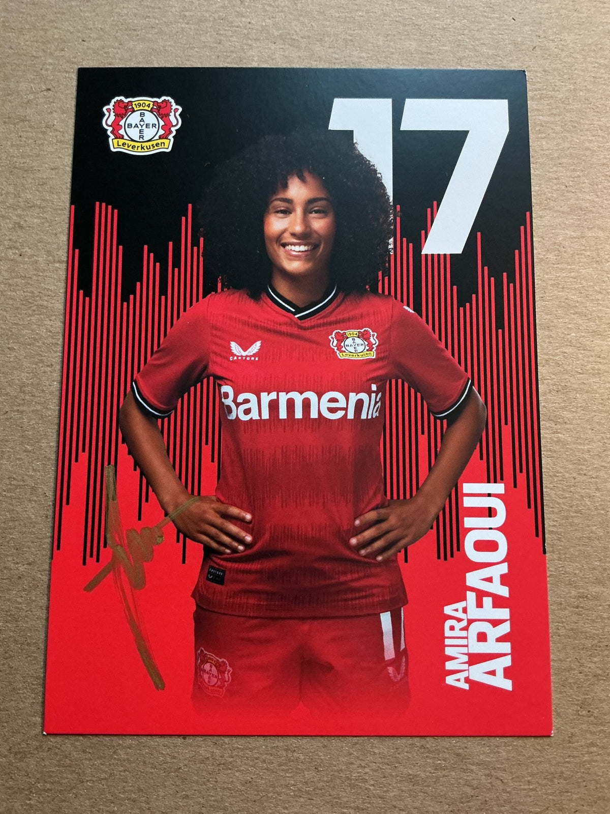 Amira Arfaoui, Switzerland 🇨🇭 Bayer 04 Leverkusen 2022/23 hand signed - Autographs-World