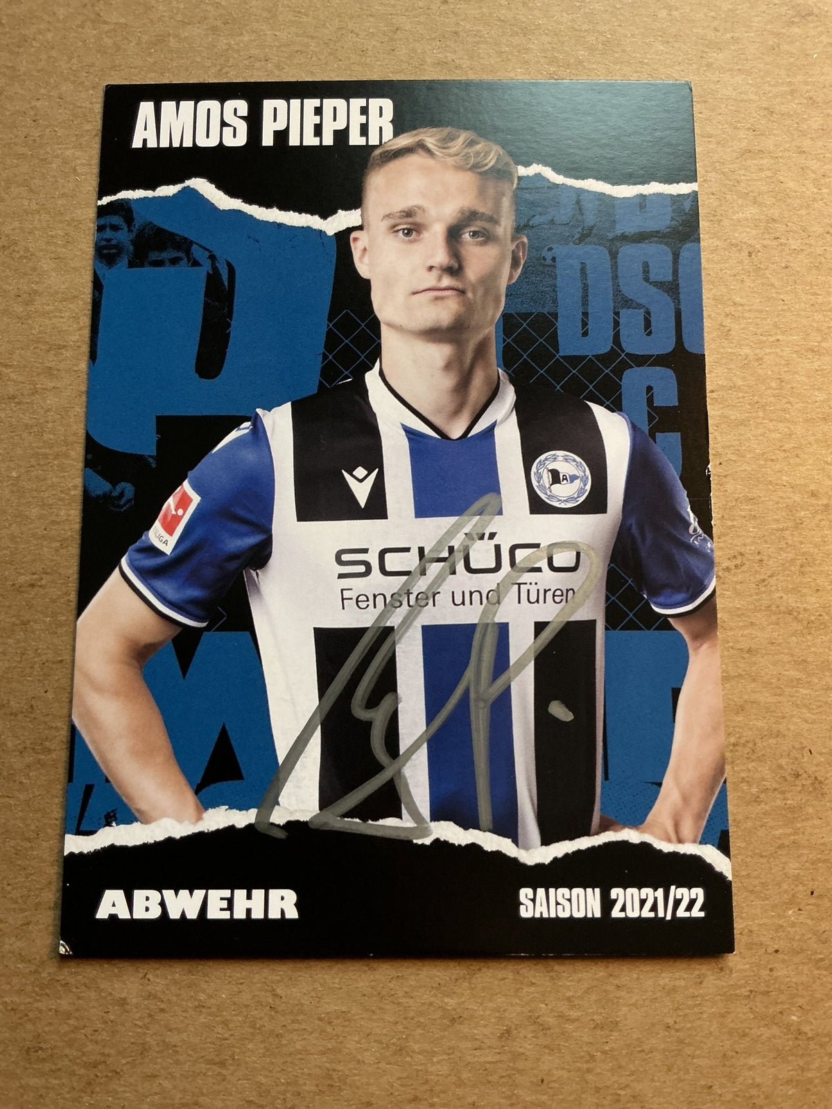 Amos Pieper, Germany 🇩🇪 Arminia Bielefeld 2021/22 hand signed - Autographs-World