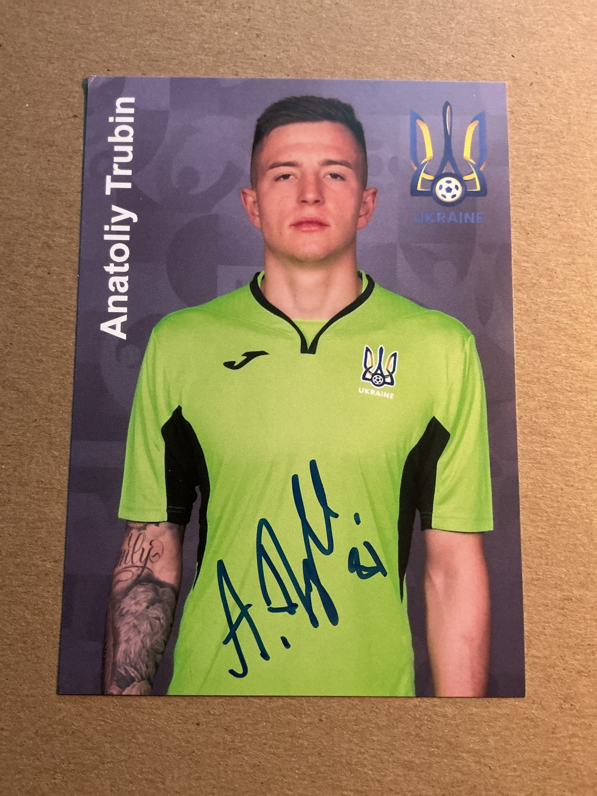 Anatoliy Trubin, Ukraine 🇺🇦 UEFA Euro 2020 hand signed - Autographs-World