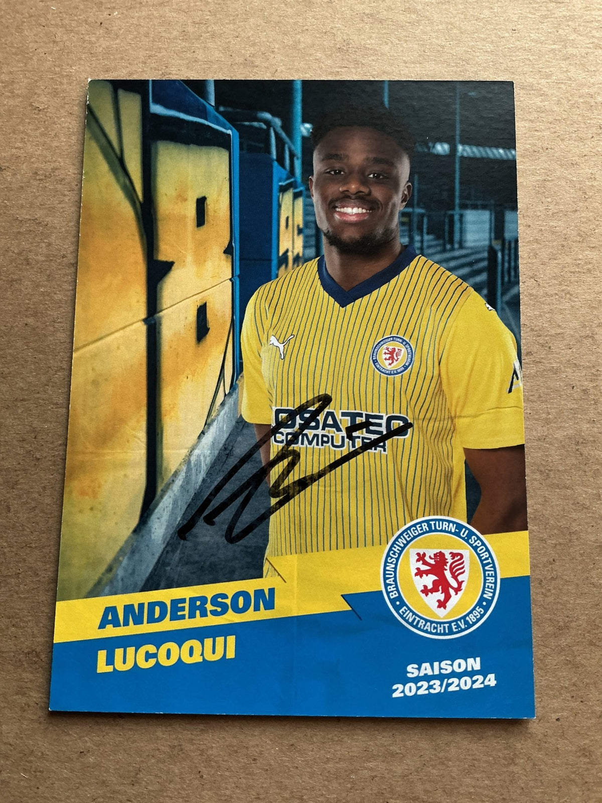 Anderson Lucoqui, Angola 🇦🇴 Eintracht Braunschweig 2023/24 hand signed - Autographs-World