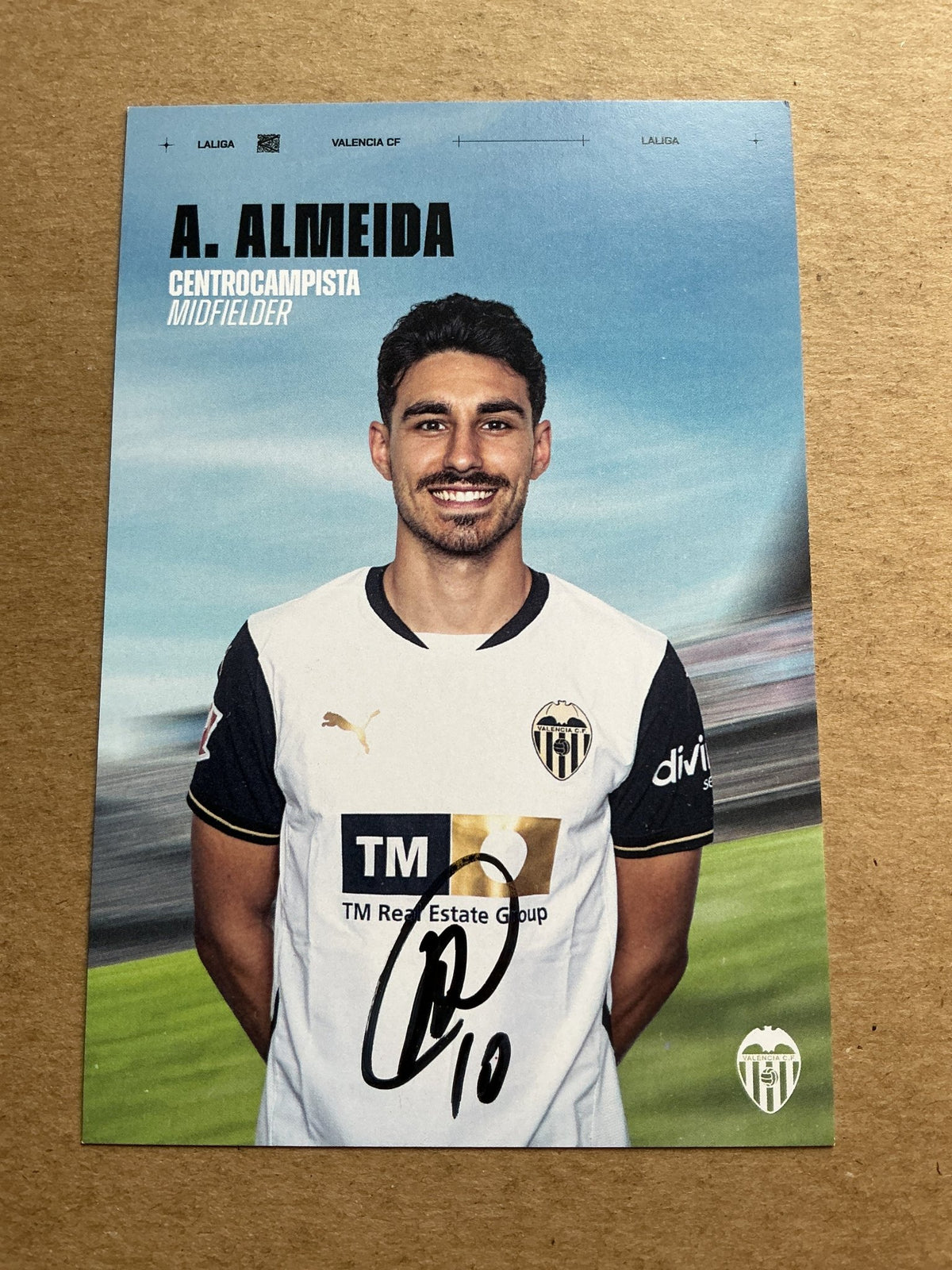 Andre Almeida, Portugal 🇵🇹 Valencia CF 2024/25 hand signed - Autographs-World