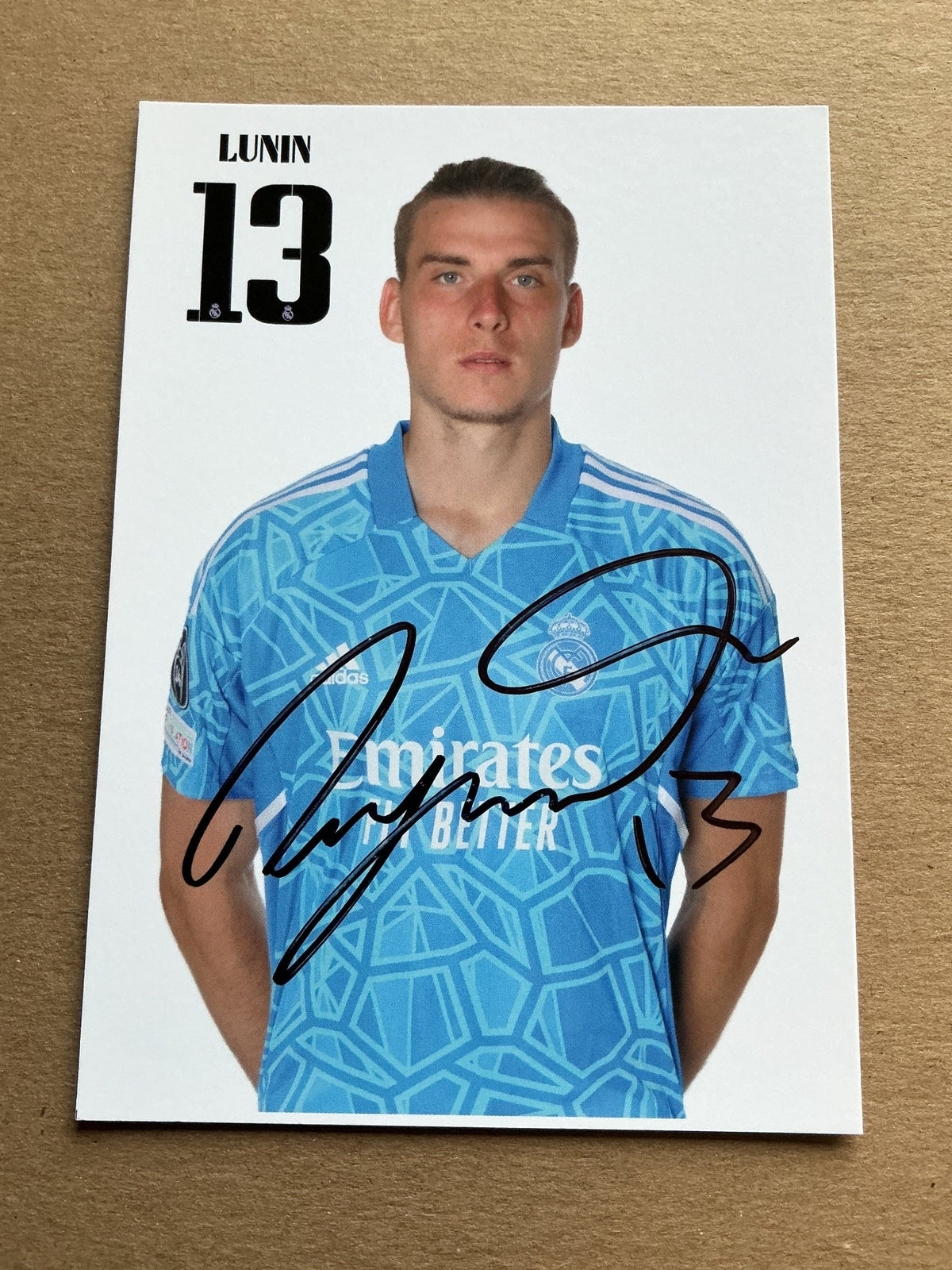Andriy Lunin, Ukraine 🇺🇦 Real Madrid 2022/23 hand signed - Autographs-World