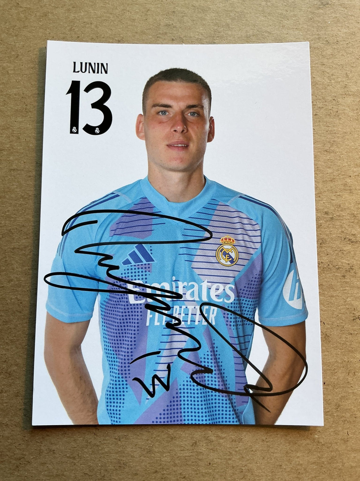 Andriy Lunin, Ukraine 🇺🇦 Real Madrid 2024/25 hand signed - Autographs-World