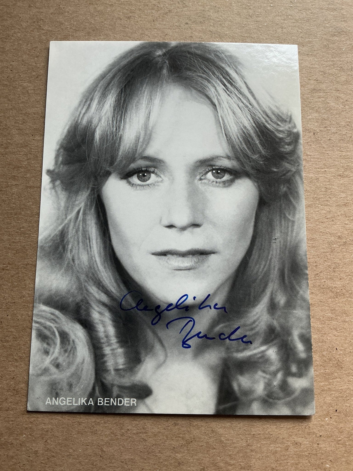 Angelika Bender, Germany 🇩🇪 Actress hand signed - Autographs-World