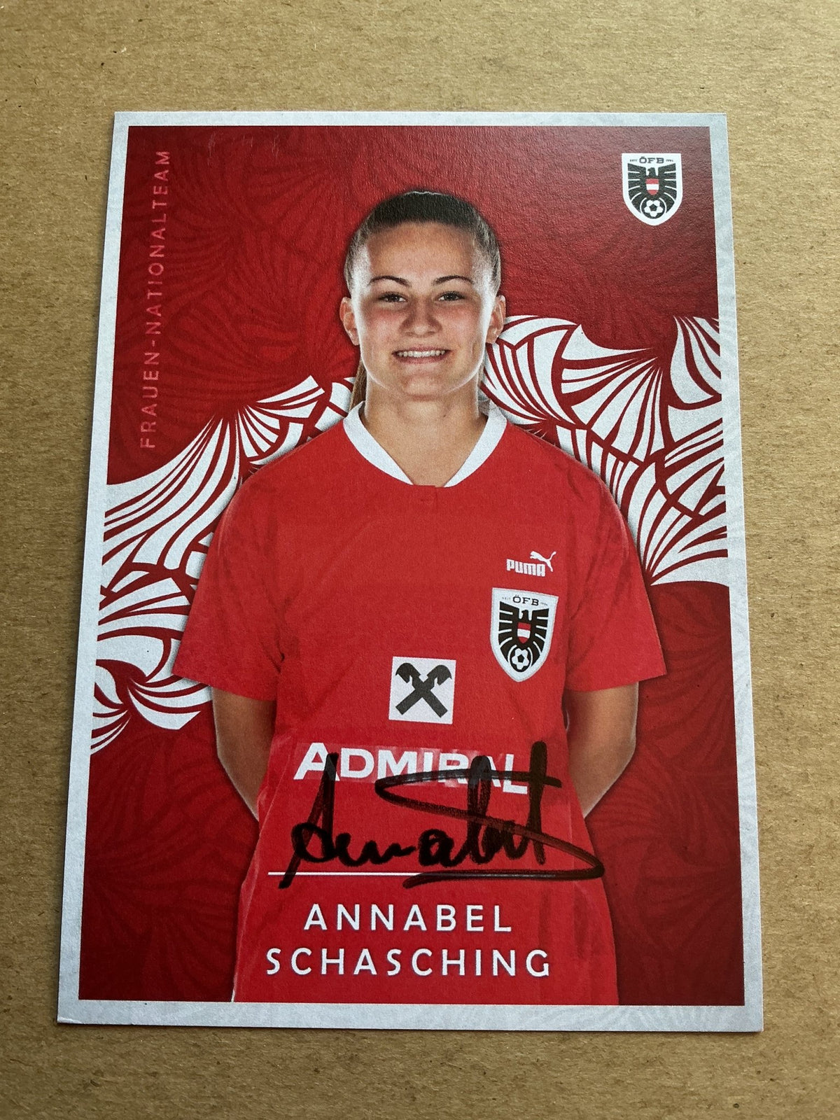 Annabel Schasching, Austria 🇦🇹 2024 SK Sturm Graz hand signed - Autographs-World