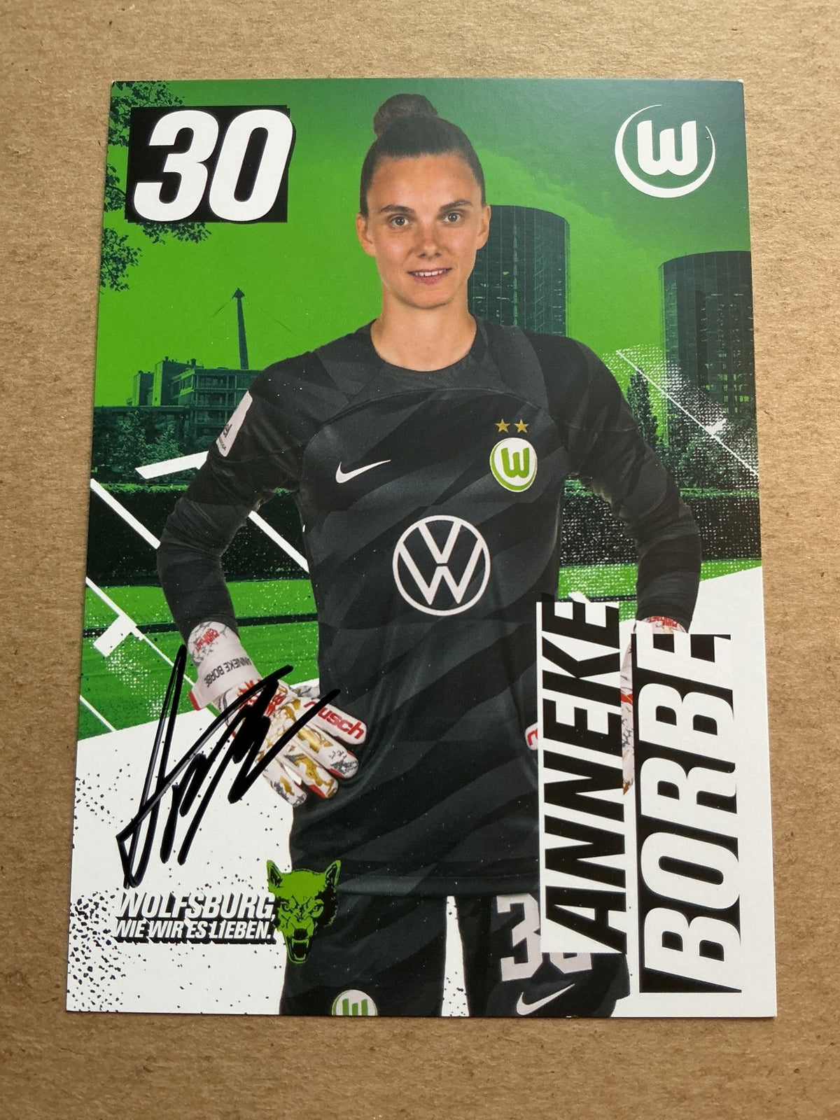 Anneke Borbe, Germany 🇩🇪 VfL Wolfsburg 2023/24 hand signed - Autographs-World