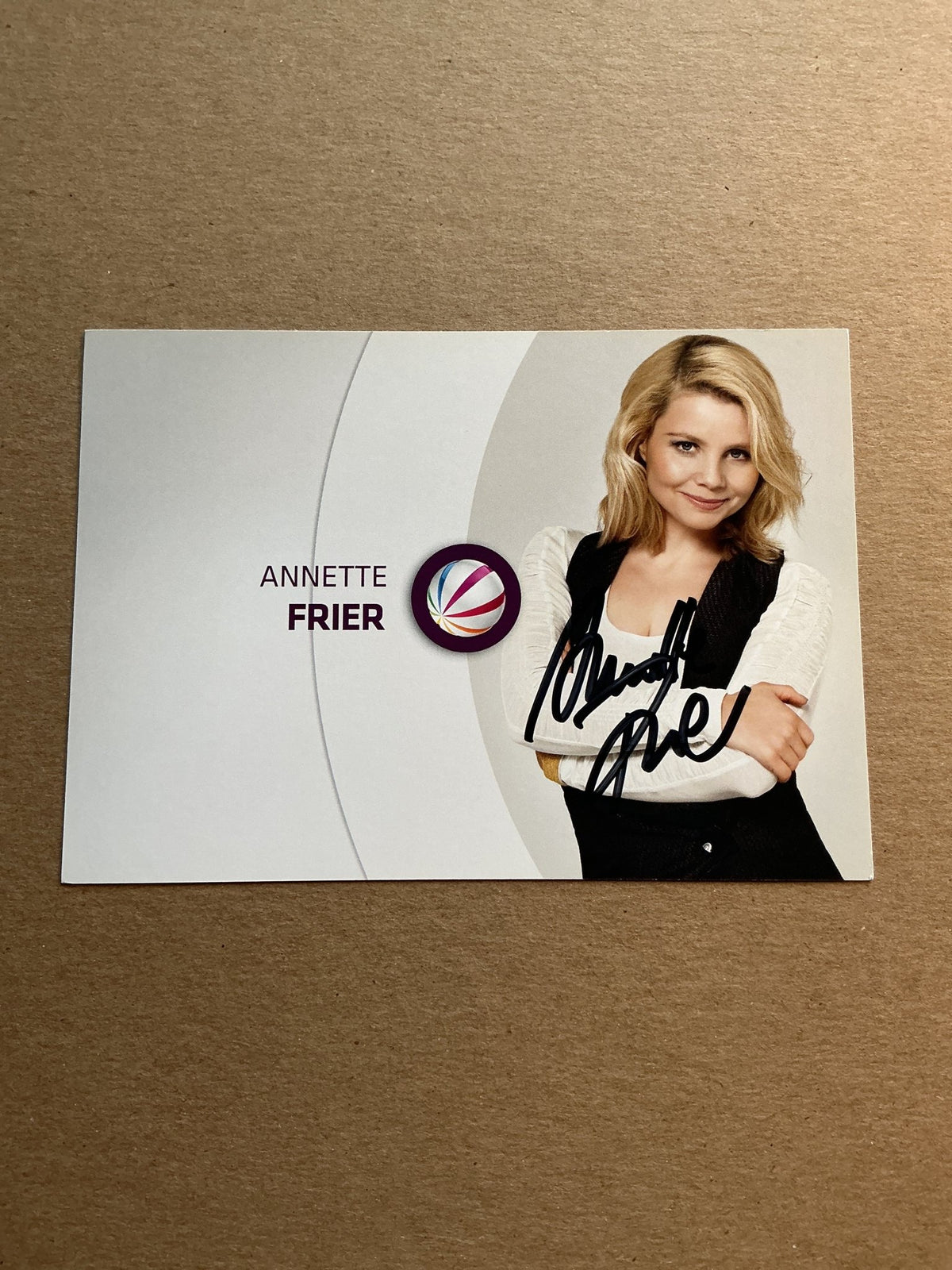 Annette Frier, Germany 🇩🇪 Actress 2024 hand signed - Autographs-World