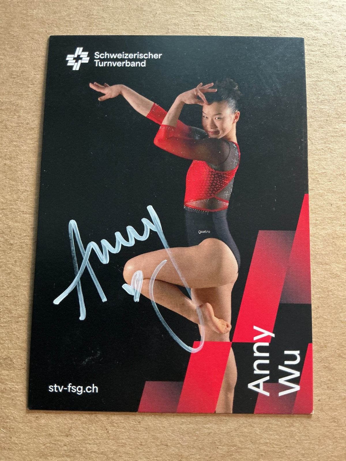 Anny Wu, Switzerland 🇨🇭 Gymnastics Sports 2025 hand signed - Autographs-World