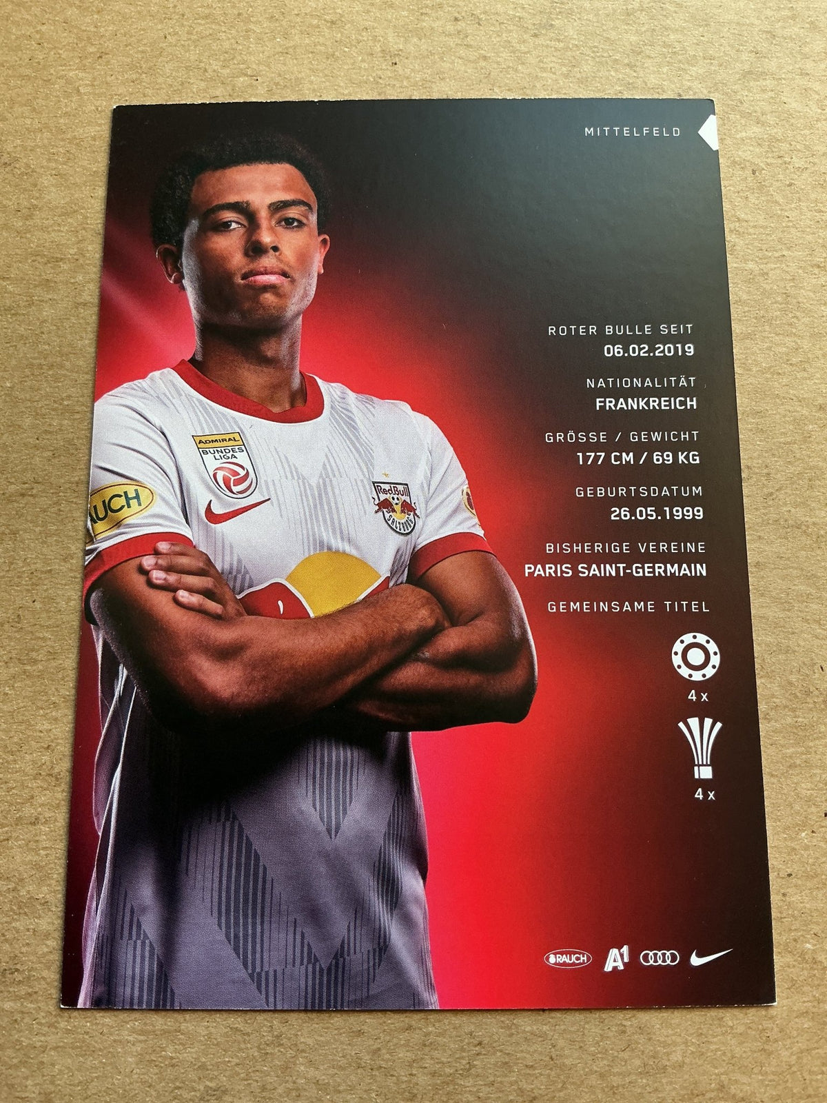 Antoine Bernede, France 🇫🇷 FC Red Bull Salzburg 2022/23 hand signed - Autographs-World