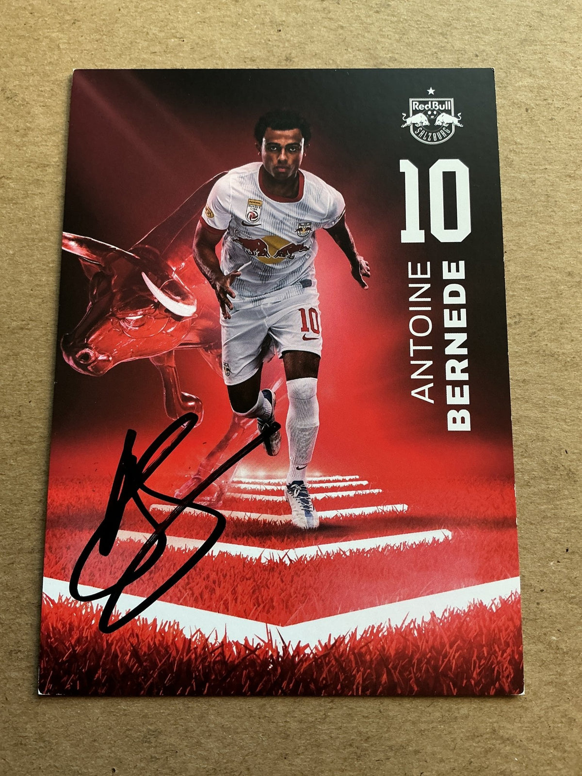 Antoine Bernede, France 🇫🇷 FC Red Bull Salzburg 2022/23 hand signed - Autographs-World