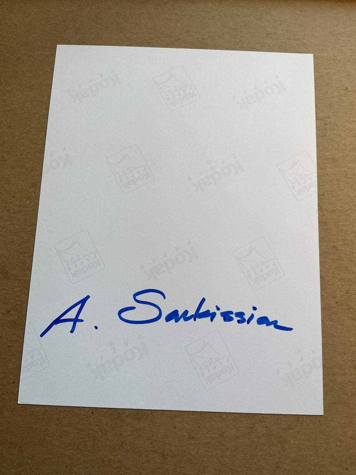 Armen Sarkissian, Armenia 🇦🇲 President hand signed - Autographs-World