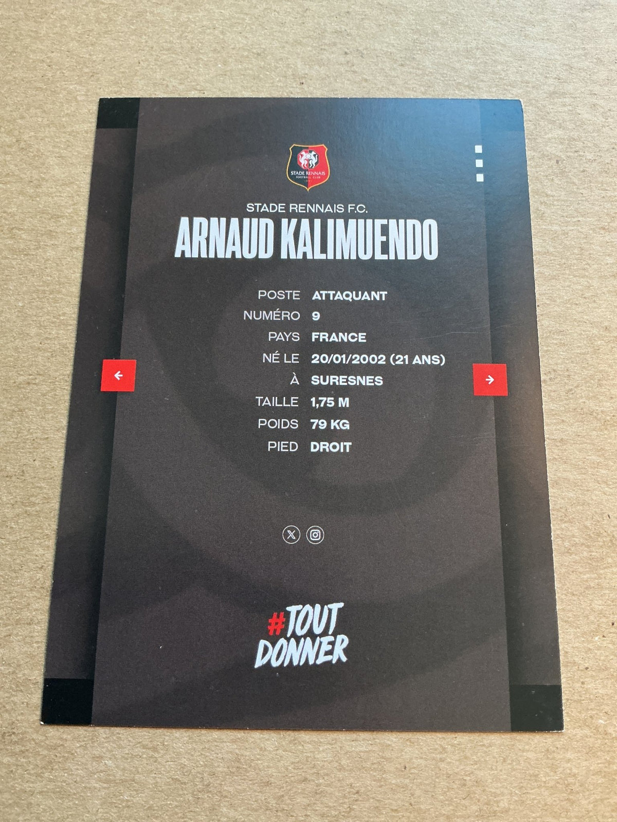 Arnaud Kalumuendo, France 🇫🇷 Stade Rennes FC 2023/24 hand signed - Autographs-World