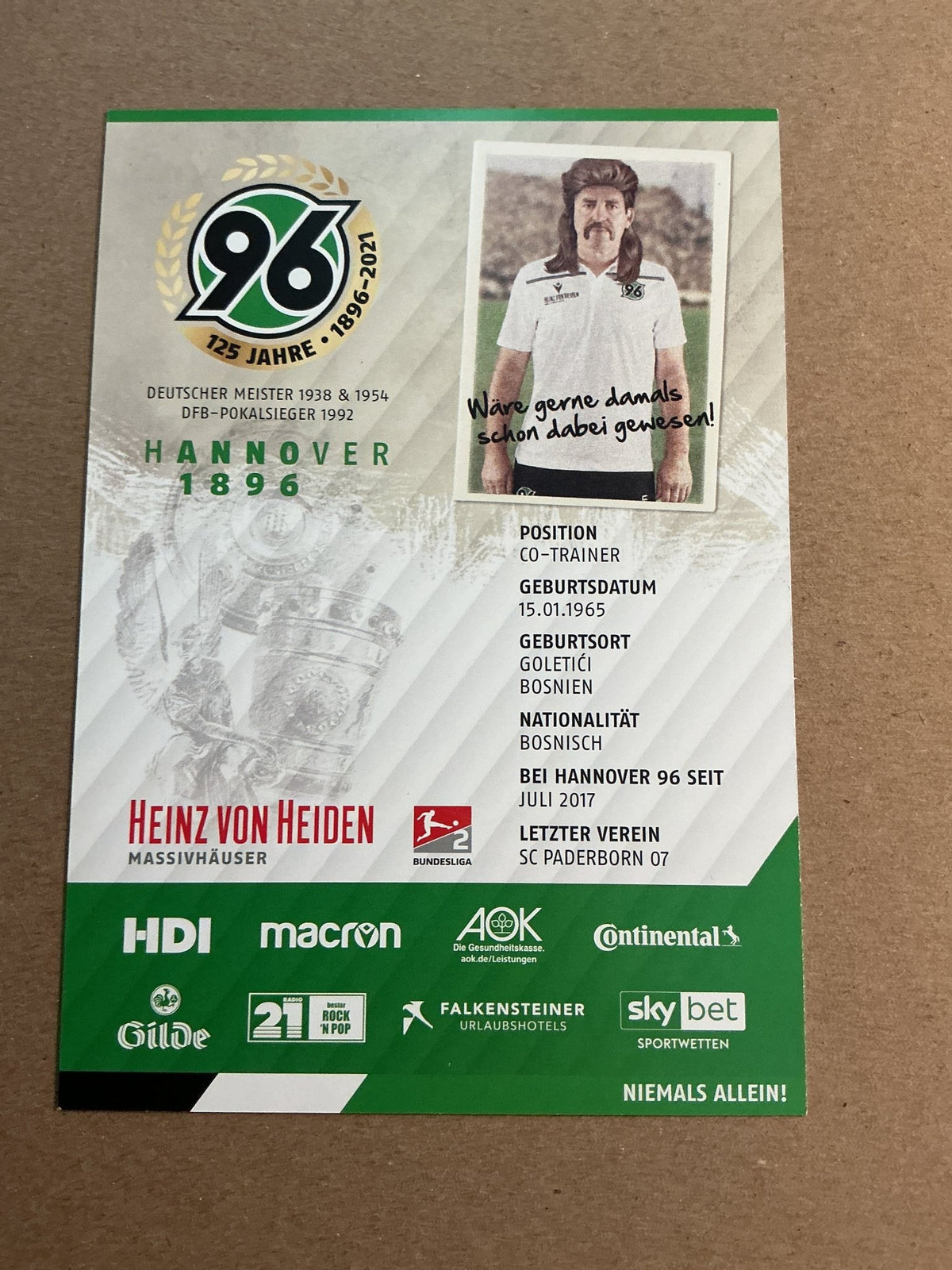 Asif Šarić, Bosnia 🇧🇦 Hannover 96 2020/21 hand signed - Autographs-World