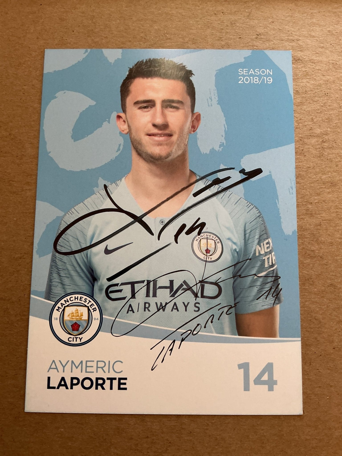 Aymeric Laporte, France 🇫🇷 Manchester City 2018/19 hand signed - Autographs-World