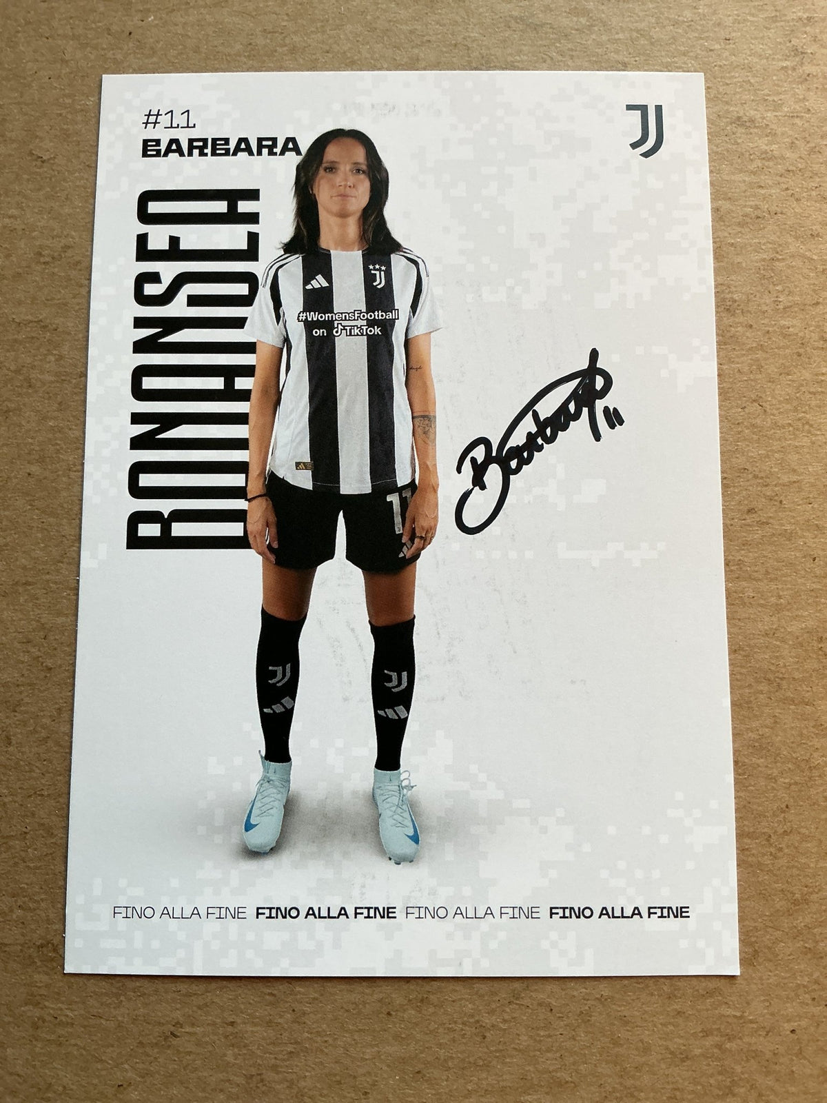 Barbara Bonansea, Italy 🇮🇹 Juventus FC 2024/25 hand signed - Autographs-World