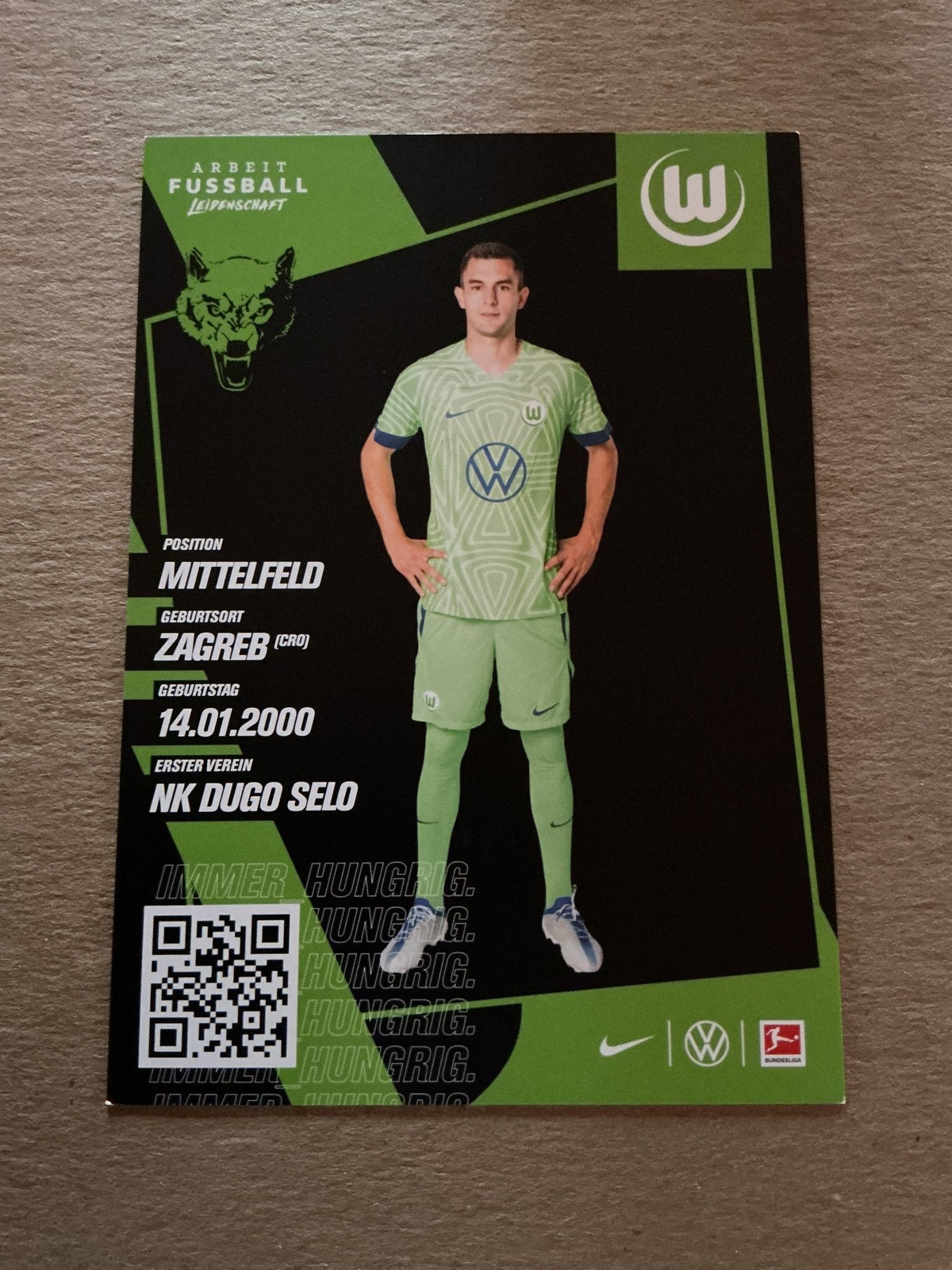 Bartol Franjic, Croatia 🇭🇷 VfL Wolfsburg 2022/23 hand signed - Autographs-World