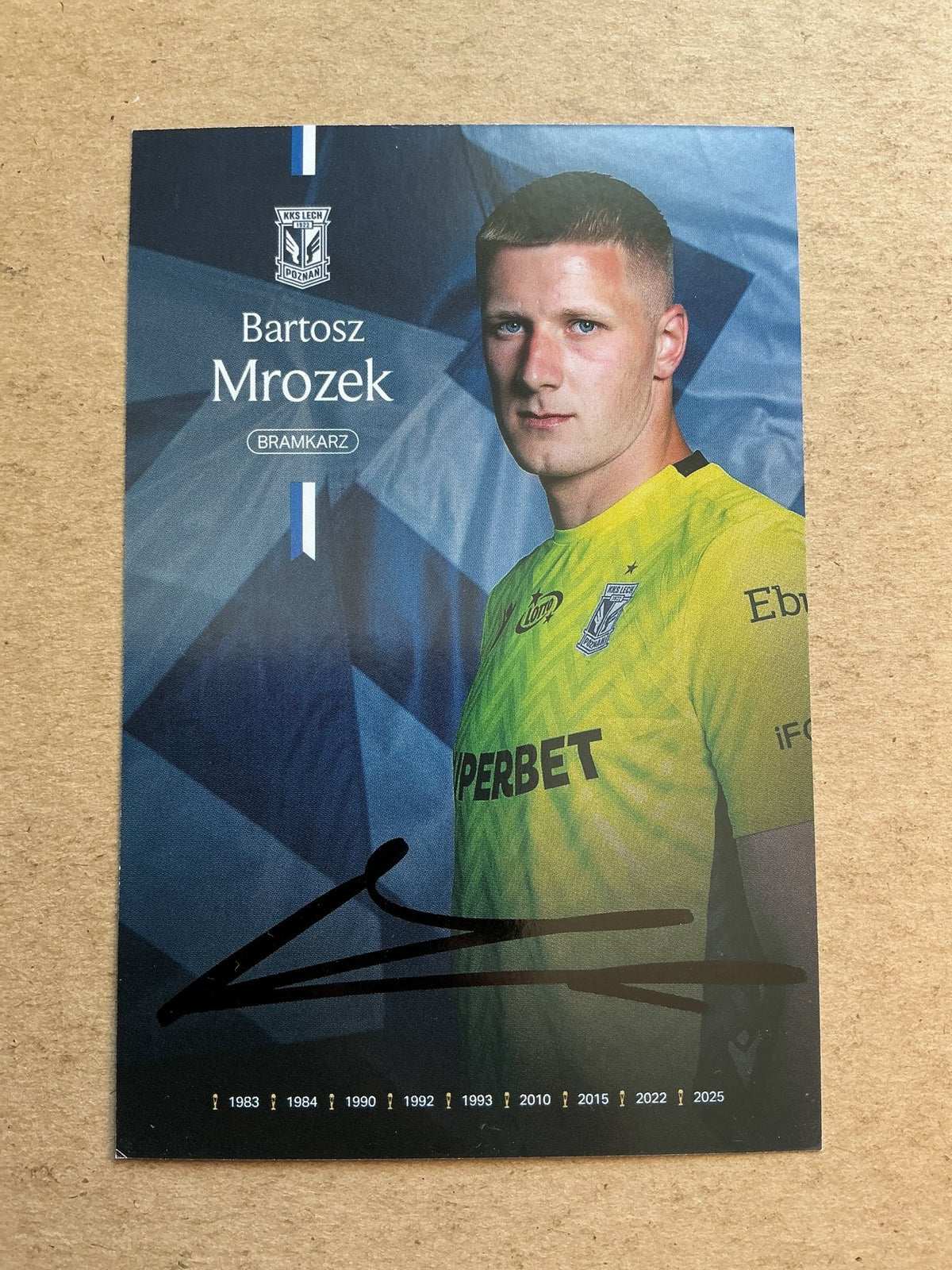 Bartosz Mrozek, Poland 🇵🇱 Lech Poznán 2025/26 hand signed - Autographs-World