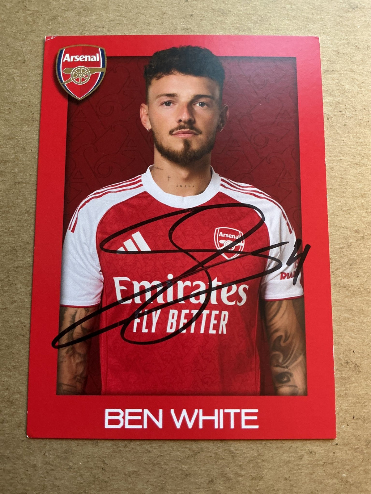 Ben White, England 🏴󠁧󠁢󠁥󠁮󠁧󠁿 Arsenal FC 2025/26 hand signed - Autographs-World