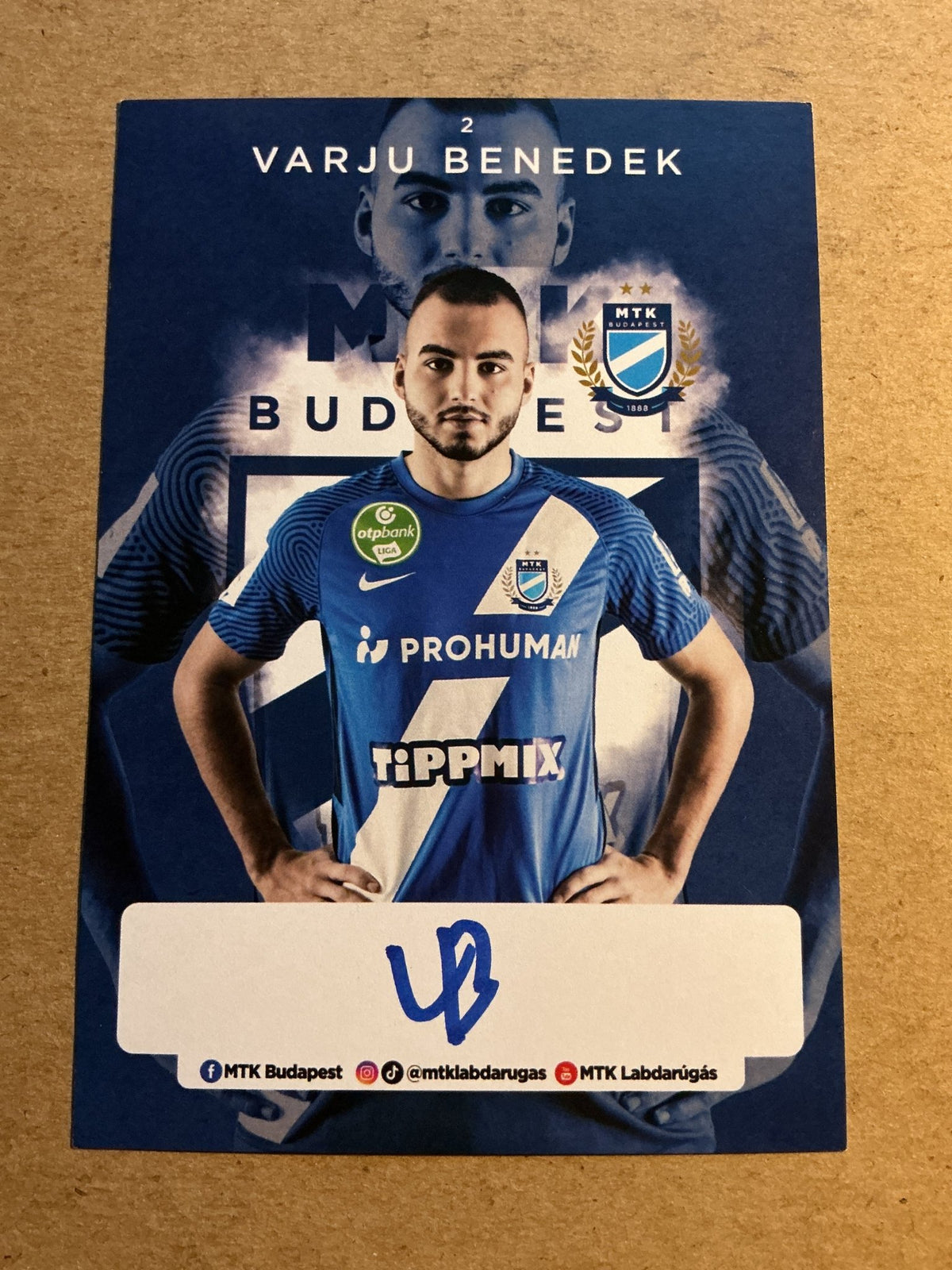 Benedek Varju, Hungary 🇭🇺 MTK Budapest 2021/22 hand signed - Autographs-World