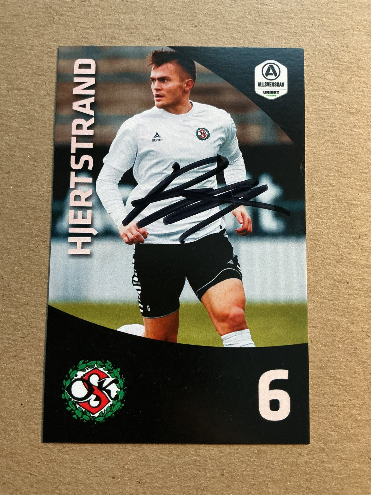 Benjamin Hjertstrand , Sweden 🇸🇪 Örebro SK 2021/22 hand signed - Autographs-World