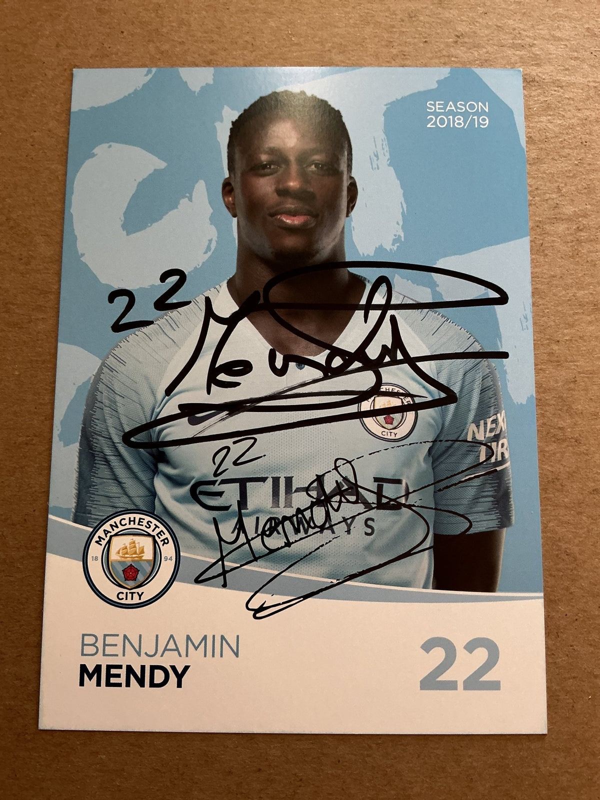 Benjamin Mendy, France 🇫🇷 Manchester City 2018/19 hand signed - Autographs-World
