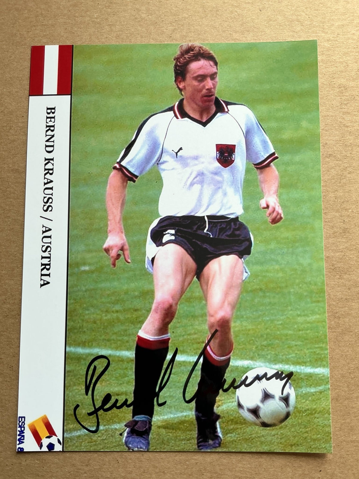Bernd Krauss, Austria 🇦🇹 FIFA World Cup 1982 hand signed - Autographs-World