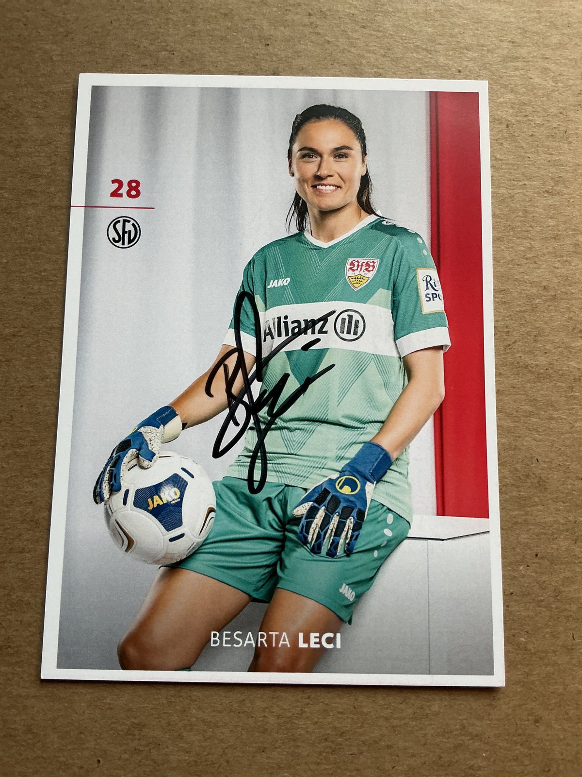 Besarta Leci, Kosovo 🇽🇰 VfB Stuttgart 2024/25 hand signed - Autographs-World