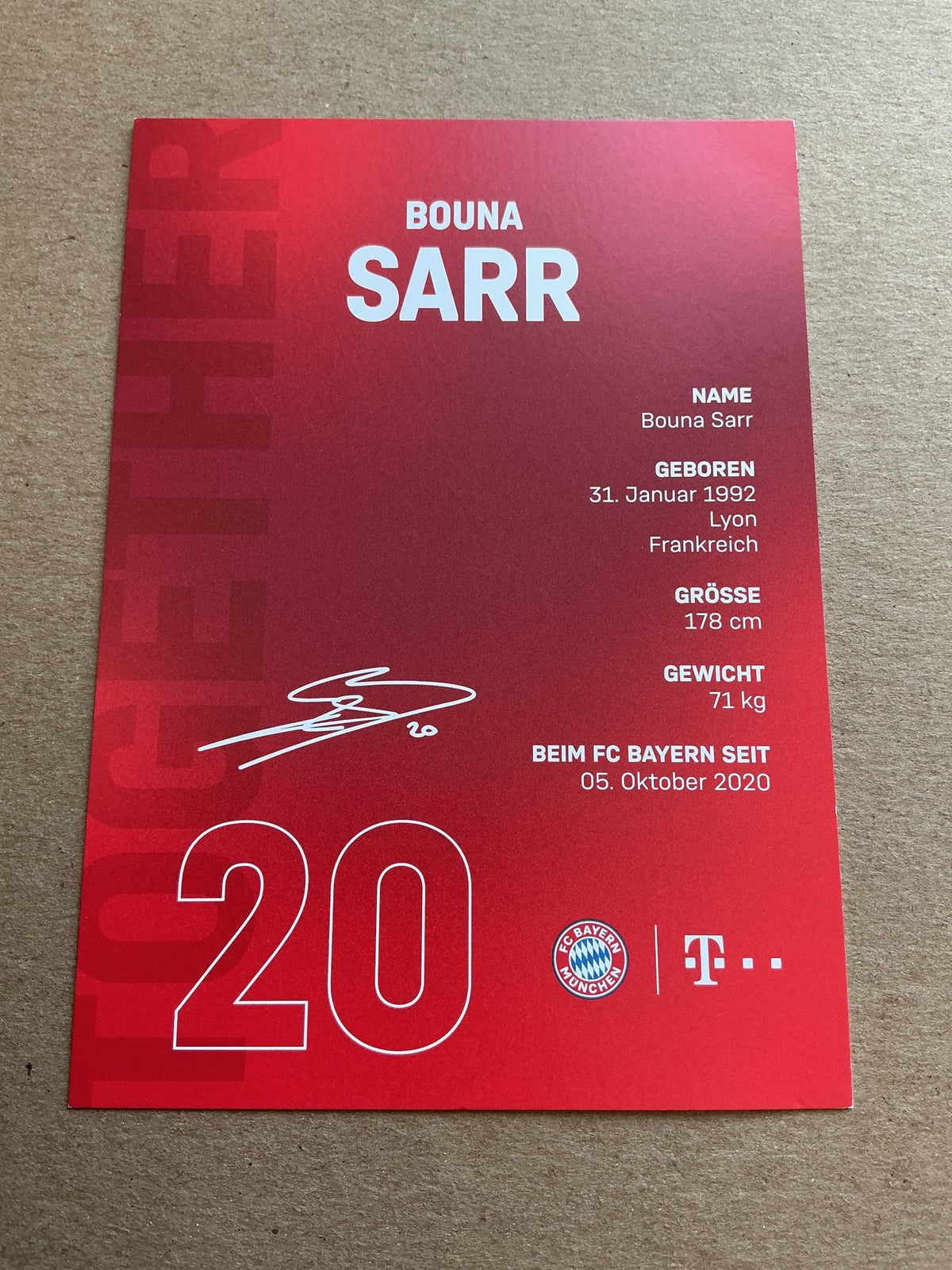 Bouna Sarr, France 🇫🇷 FC Bayern München 2021/22 hand signed - Autographs-World