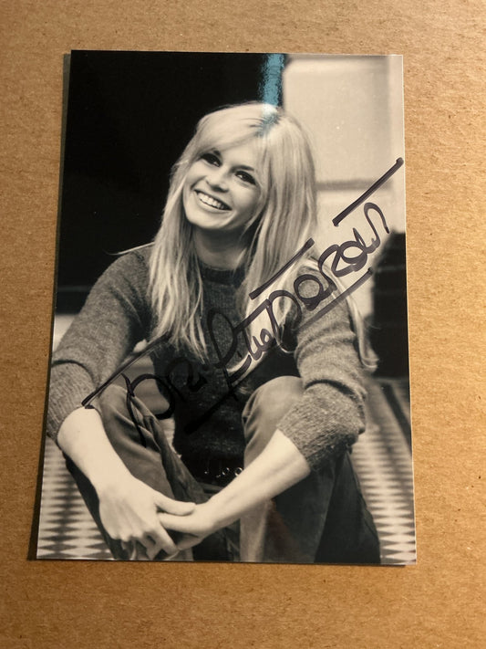 Brigitte Bardot, France 🇫🇷 Actress hand signed - Autographs-World