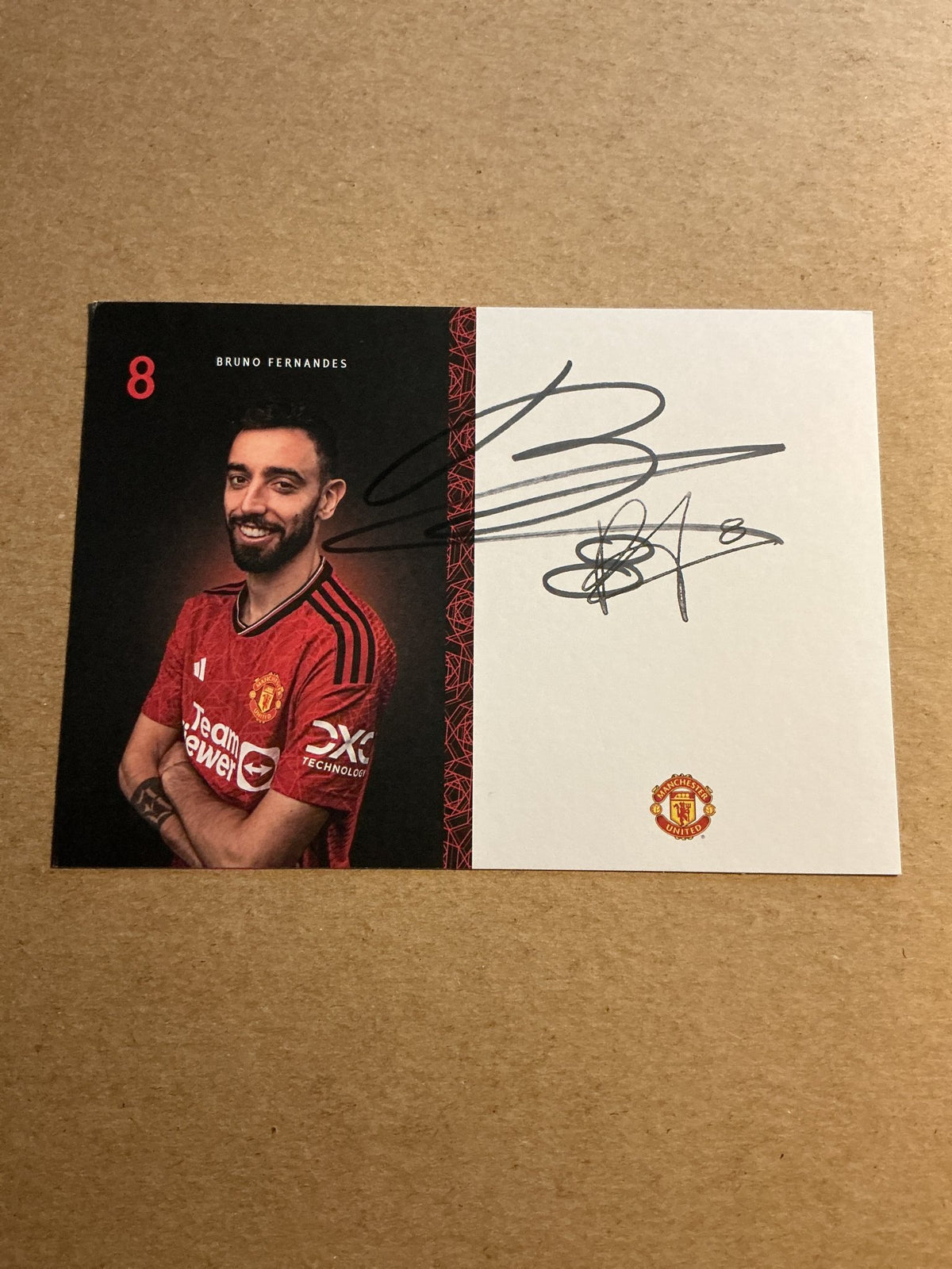 Bruno Fernandes, Portugal 🇵🇹 Manchester United 2023/24 hand signed - Autographs-World
