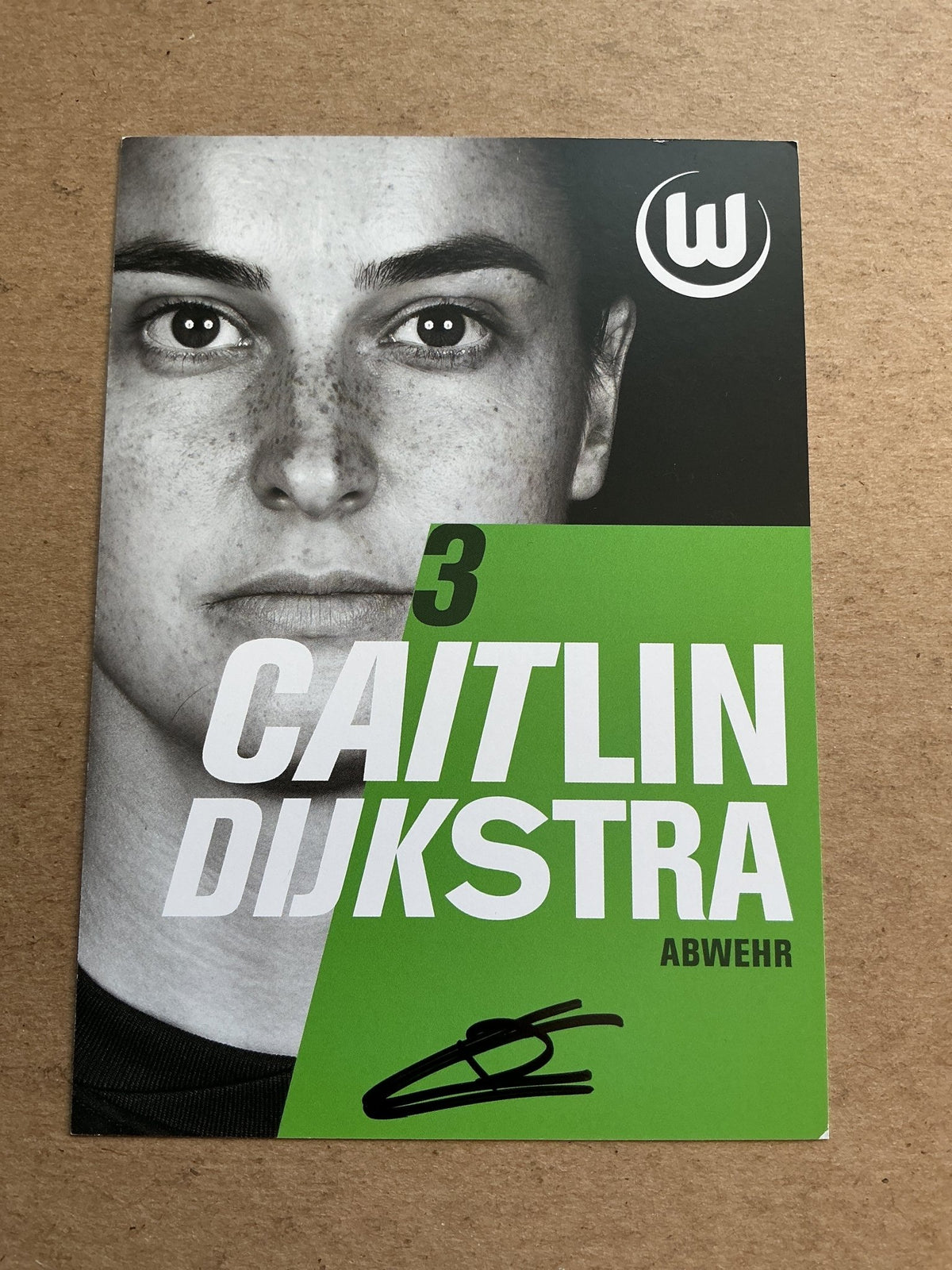 Caitlin Dijkstra, Netherlands 🇳🇱 VfL Wolfsburg 2025/26 hand signed - Autographs-World