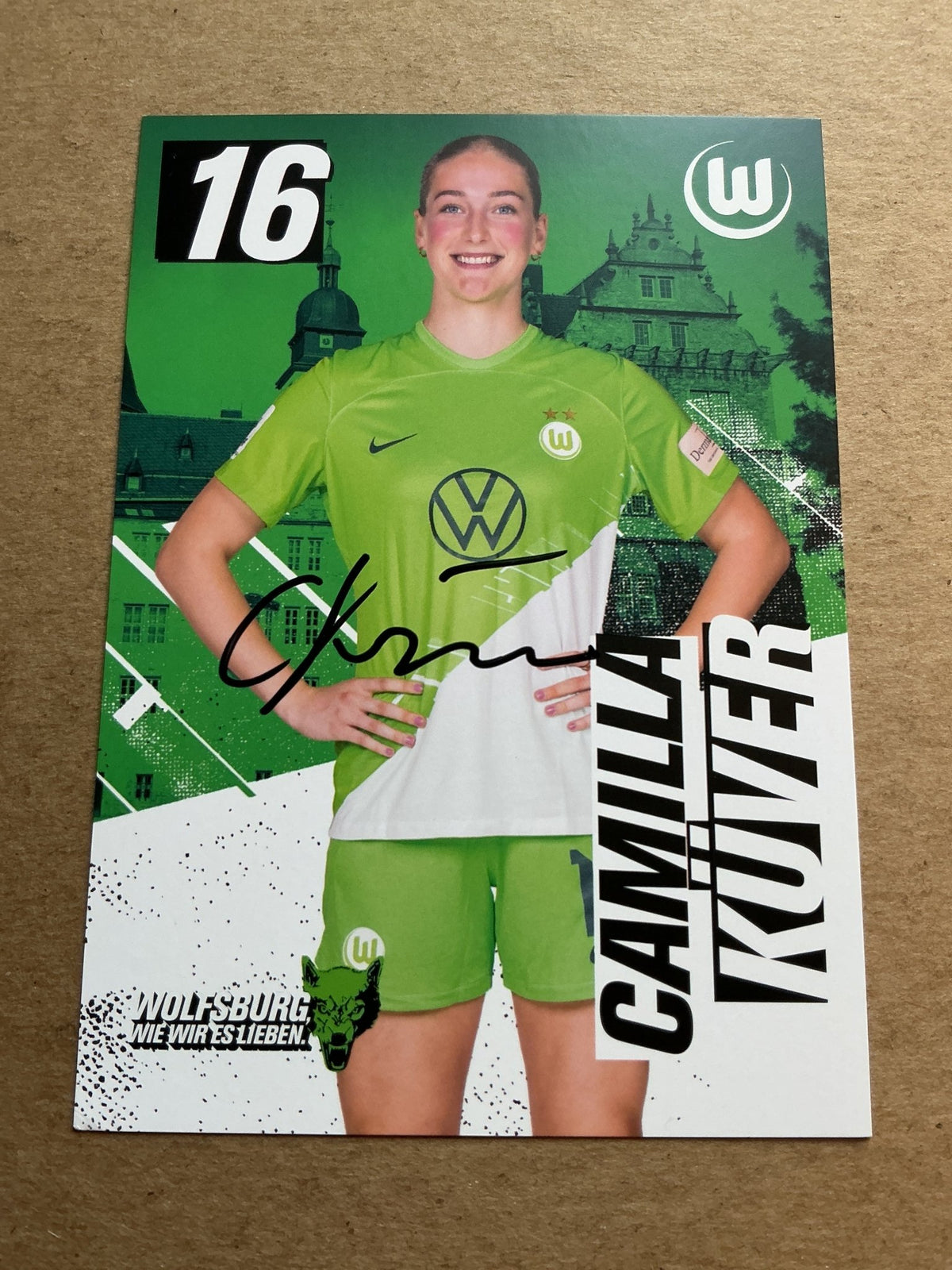 Camilla Küver, Germany 🇩🇪 VfL Wolfsburg 2023/24 hand signed - Autographs-World