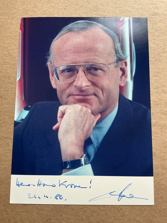 Carl Hahn, Germany 🇩🇪 CEO Volkswagen AG hand signed - Autographs-World