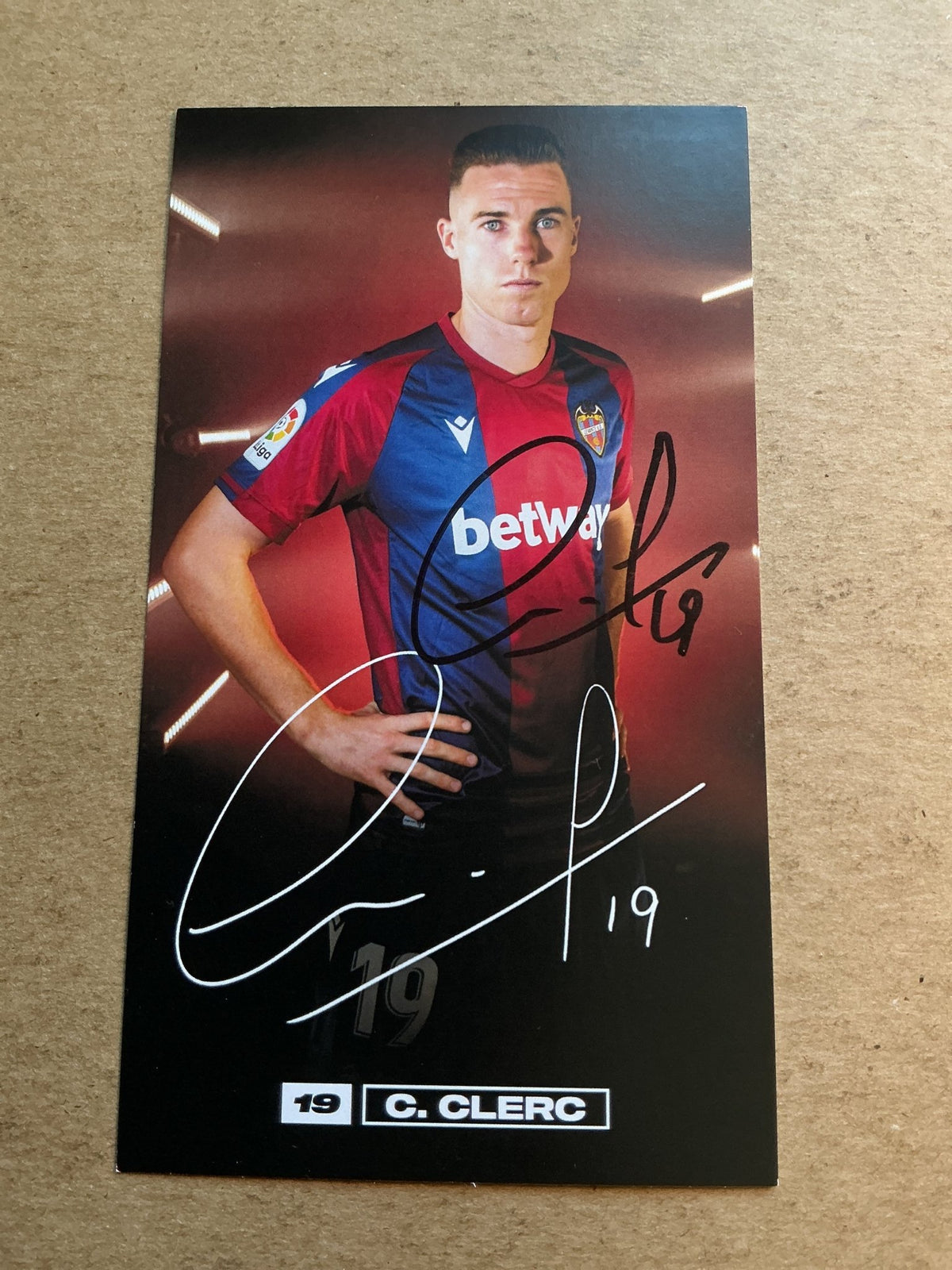 Carlos Clerc, Spain 🇪🇸 Levante UD 2020/21 hand signed - Autographs-World