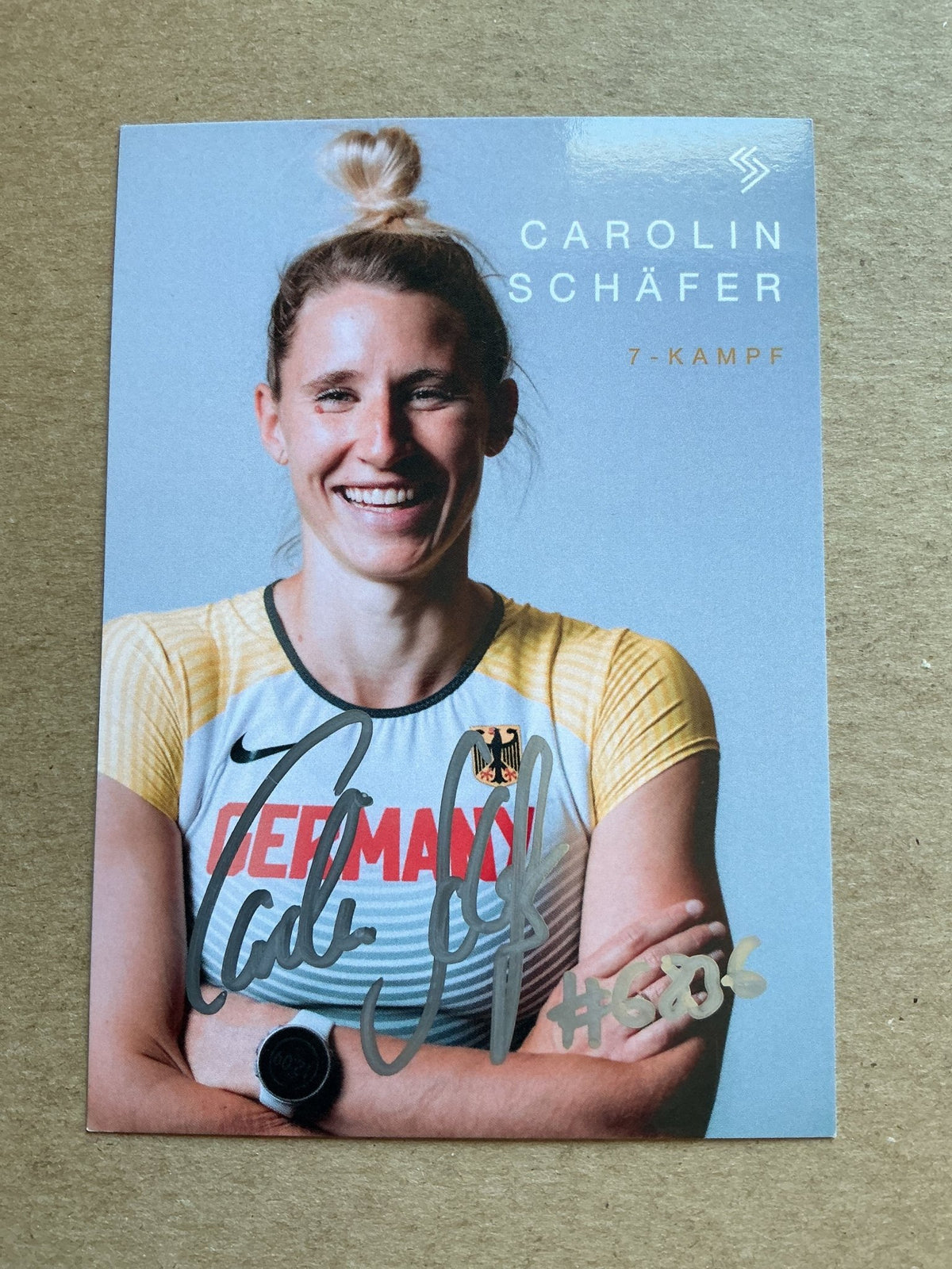 Carolin Schäfer, Germany 🇩🇪 Athletics Summer Olympics 2024 hand signed - Autographs-World
