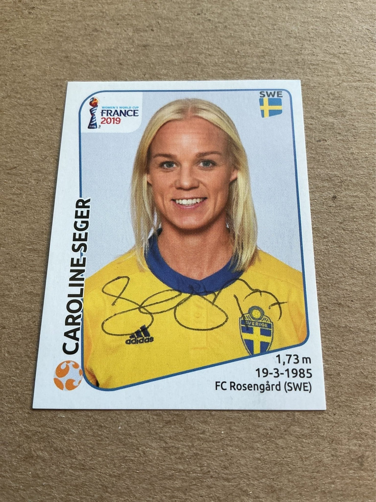 Caroline Seger, Sweden 🇸🇪 FIFA Women’s World Cup 2019 Panini hand signed - Autographs-World