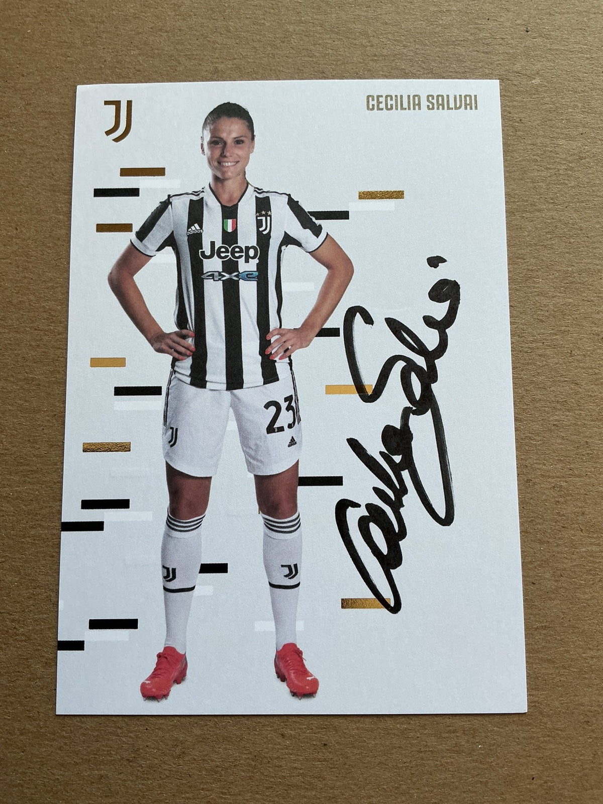 Cecilia Salvai, Italy 🇮🇹 Juventus FC 2021/22 hand signed - Autographs-World