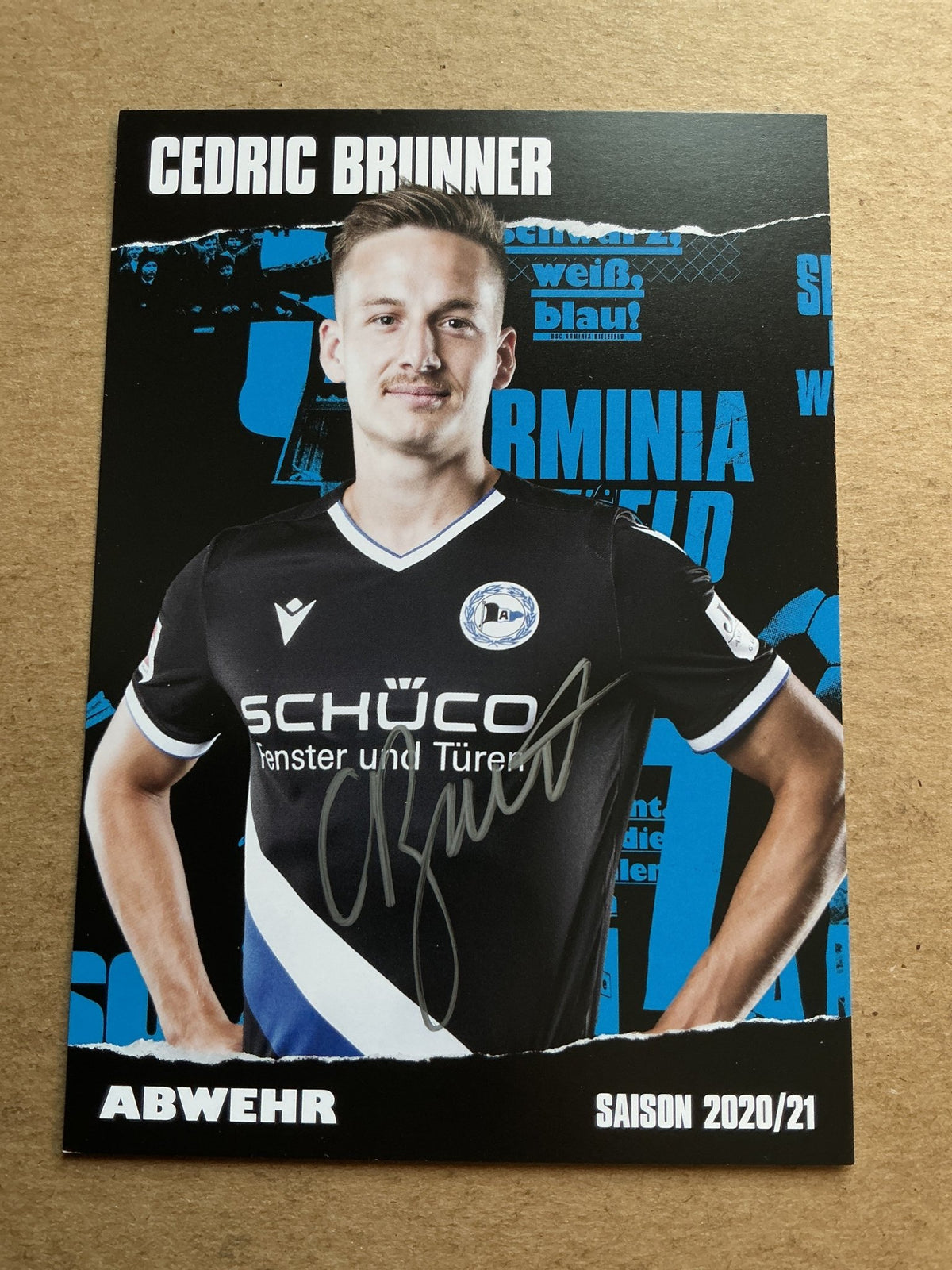 Cedric Brunner, Switzerland 🇨🇭 Arminia Bielefeld 2020/21 hand signed - Autographs-World
