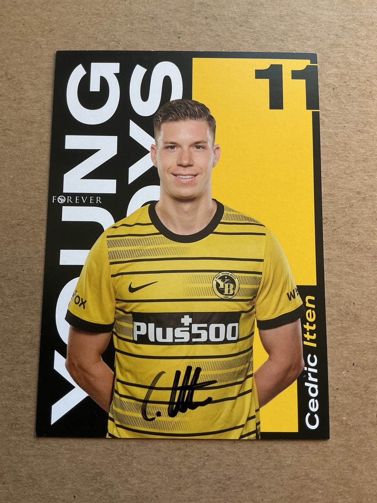 Cedric Itten, Switzerland 🇨🇭 BSC Young Boys Bern 2022/23 hand signed - Autographs-World